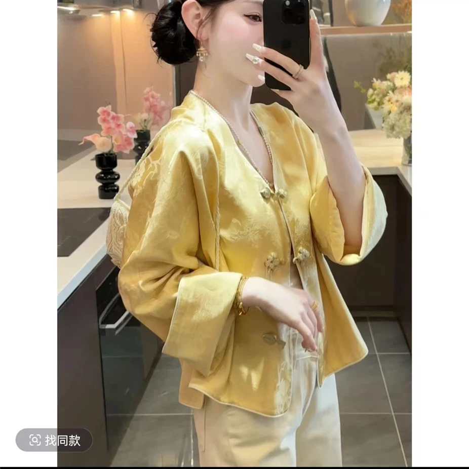 2025春季新品新中式国风端庄轻奢盘扣时尚百搭气质大气短款外套女