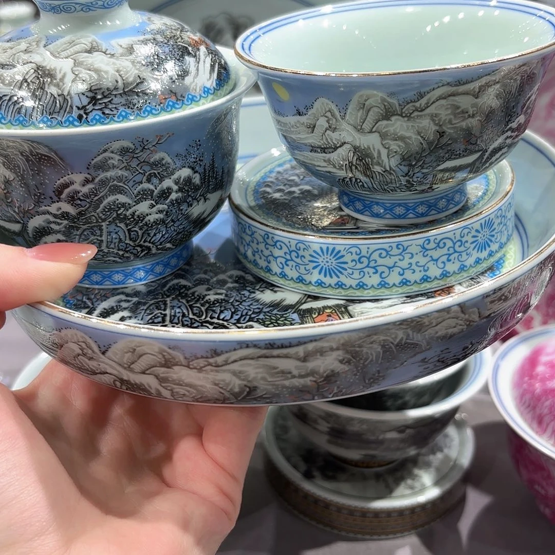 瓷片景德镇瓷器精品陈列