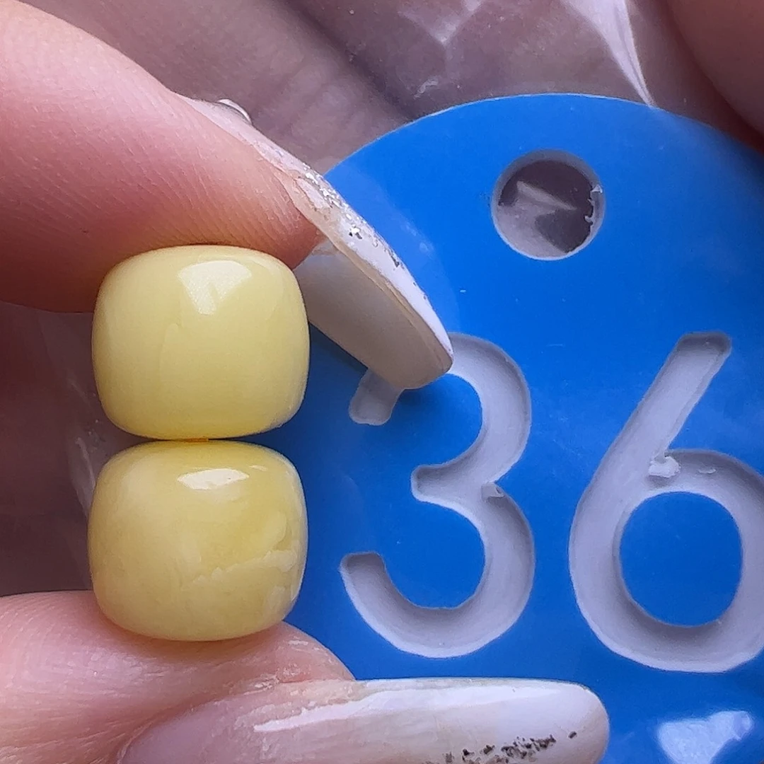 未镶嵌蜜蜡裸石9.2mm老型