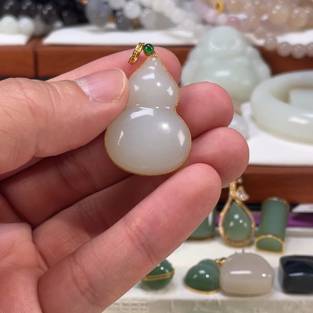 用***0颈饰未镶嵌和田玉