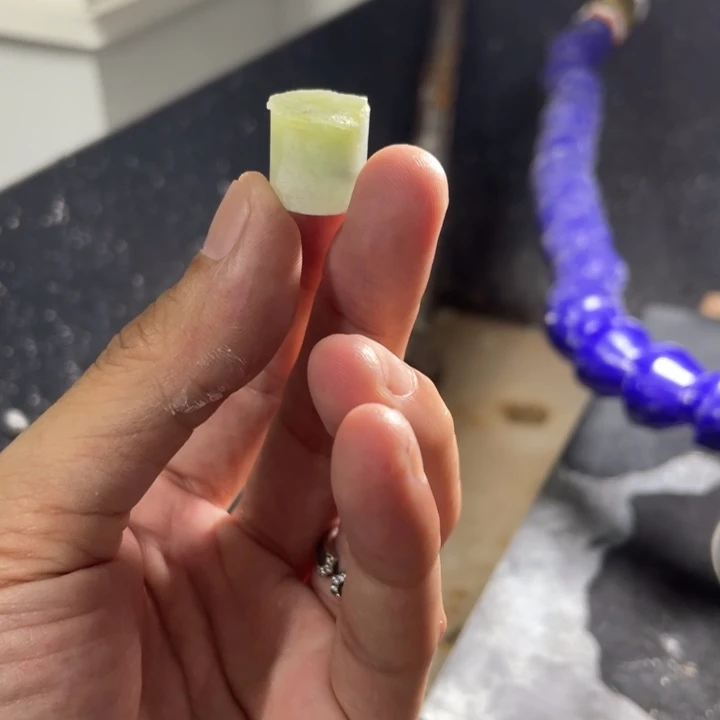定制翡翠未镶嵌边角料