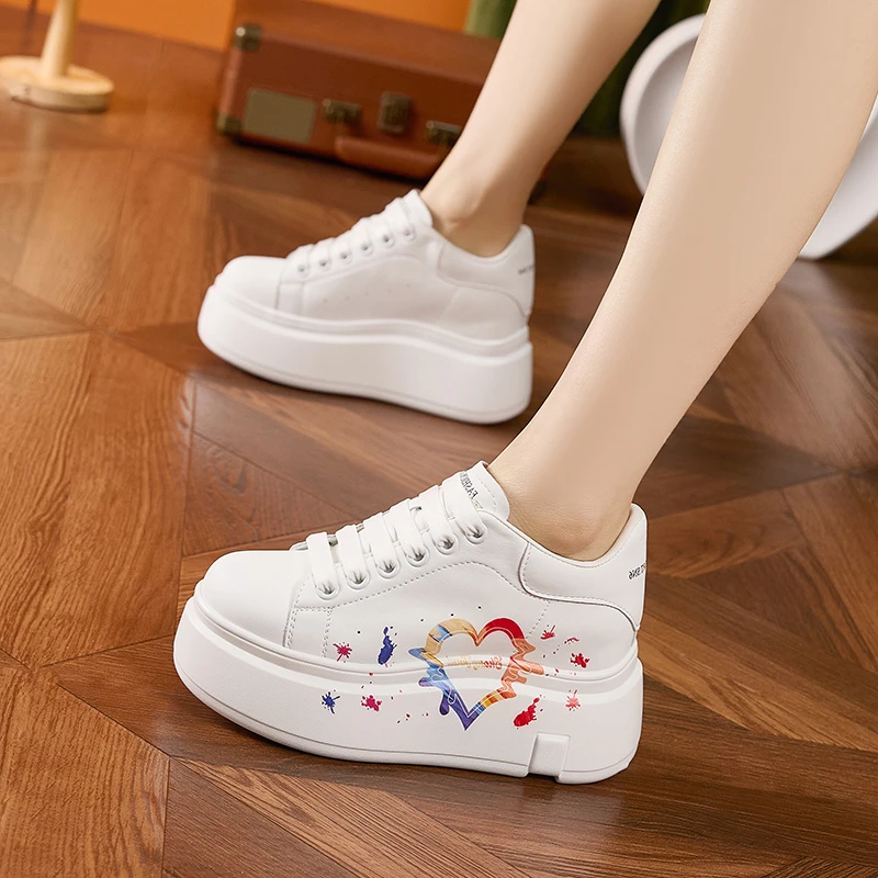 【增高8cm】潮流款2025年春季百搭不累脚增高小白鞋女显瘦休闲鞋子