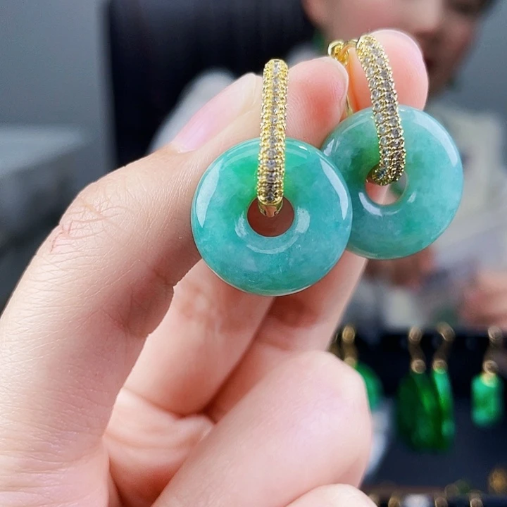 翡翠耳饰未镶嵌饰品