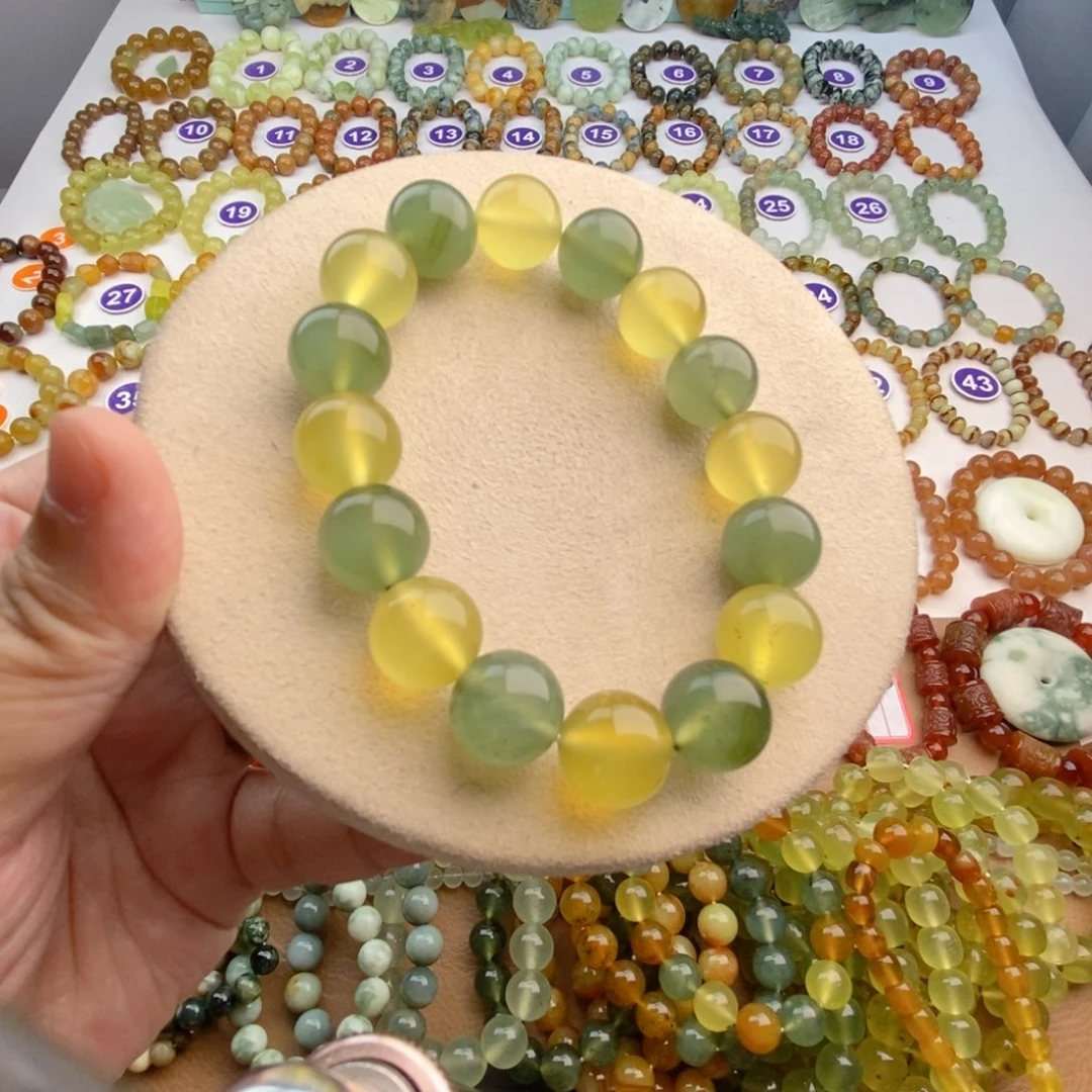 明***天未镶嵌蛇纹石玉手串