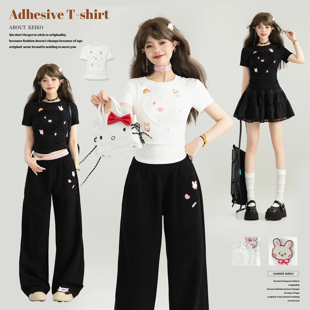 KEIKO 少女甜心风绣标正肩短袖t恤女25新款辣妹修身显瘦短款上衣
