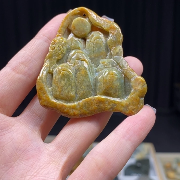 岫岩河磨玉（透闪石质玉）颈饰未镶嵌