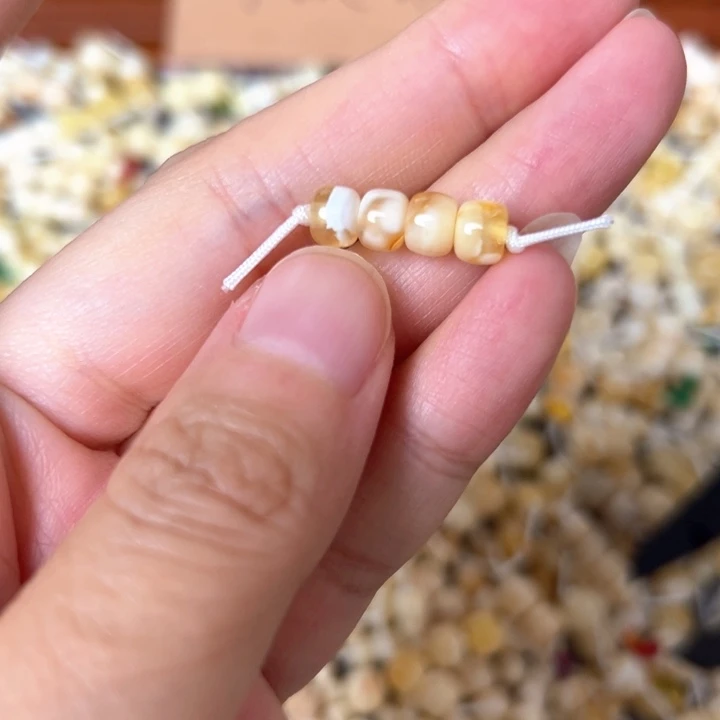 蜜蜡未镶嵌裸石5.7mm一组