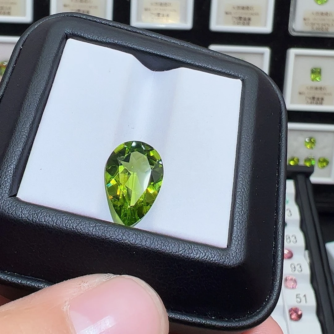 橄榄石裸石未镶嵌5.21克拉，特价