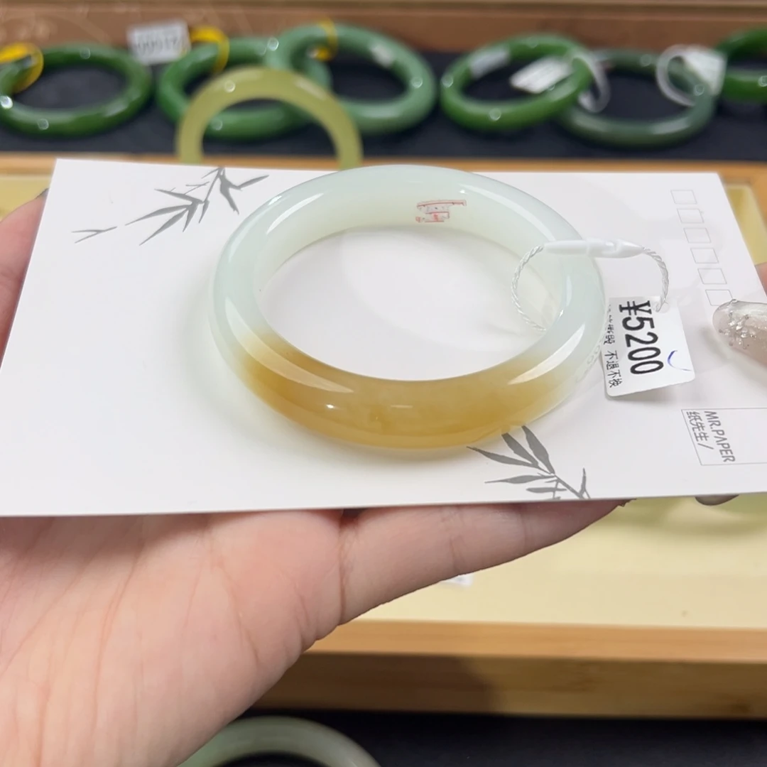 和田玉未镶嵌手镯中千糖白分明