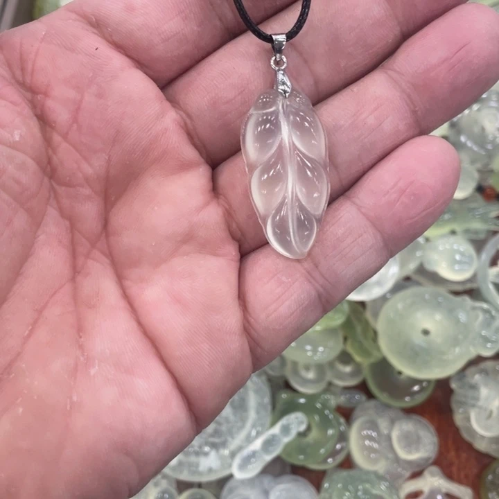 蛇纹石玉合金颈饰