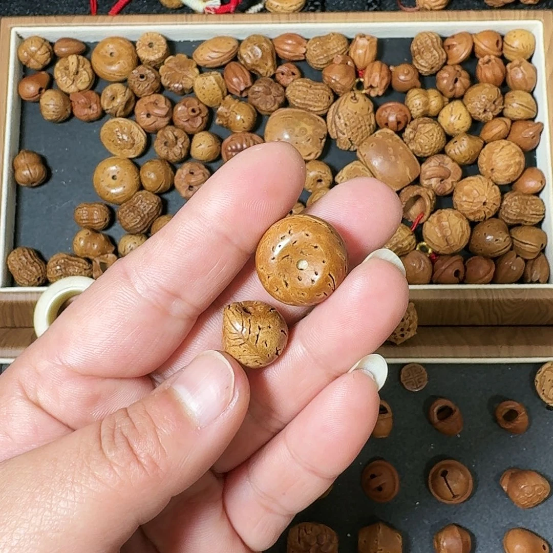 桃核把件汤*一平安扣