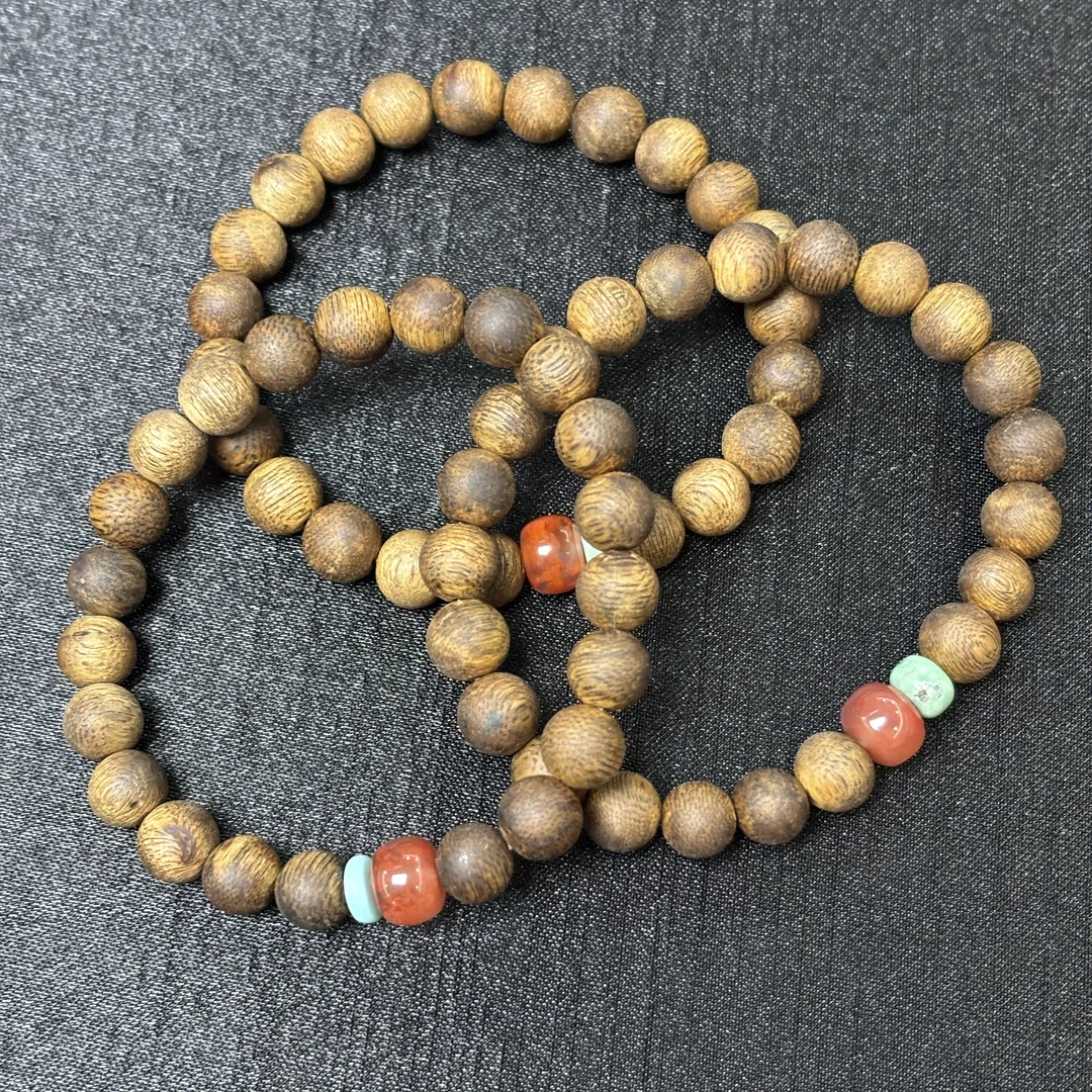 【欣妈珠宝】5915#老料莺歌绿棋楠沉香单圈手串8-9mm多样性发一