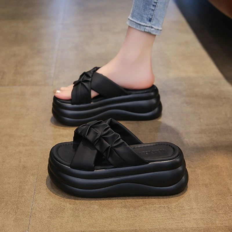 小码33厚底增高凉拖鞋女外穿2025夏季新款高级感交叉爆款洋气拖鞋