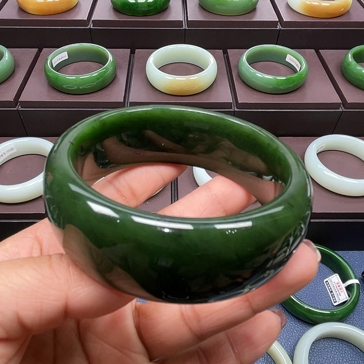 和田玉未镶嵌手镯6364