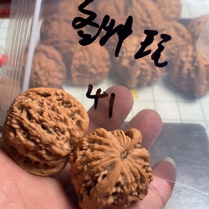 文玩核桃把件各****?核桃