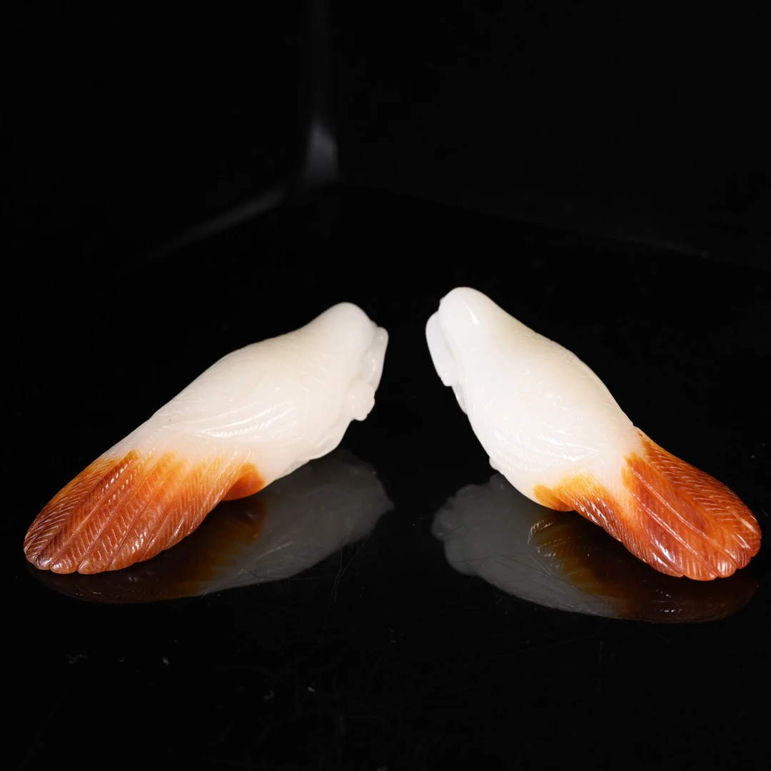 LOT8888 和田玉喜上眉梢摆件/保利