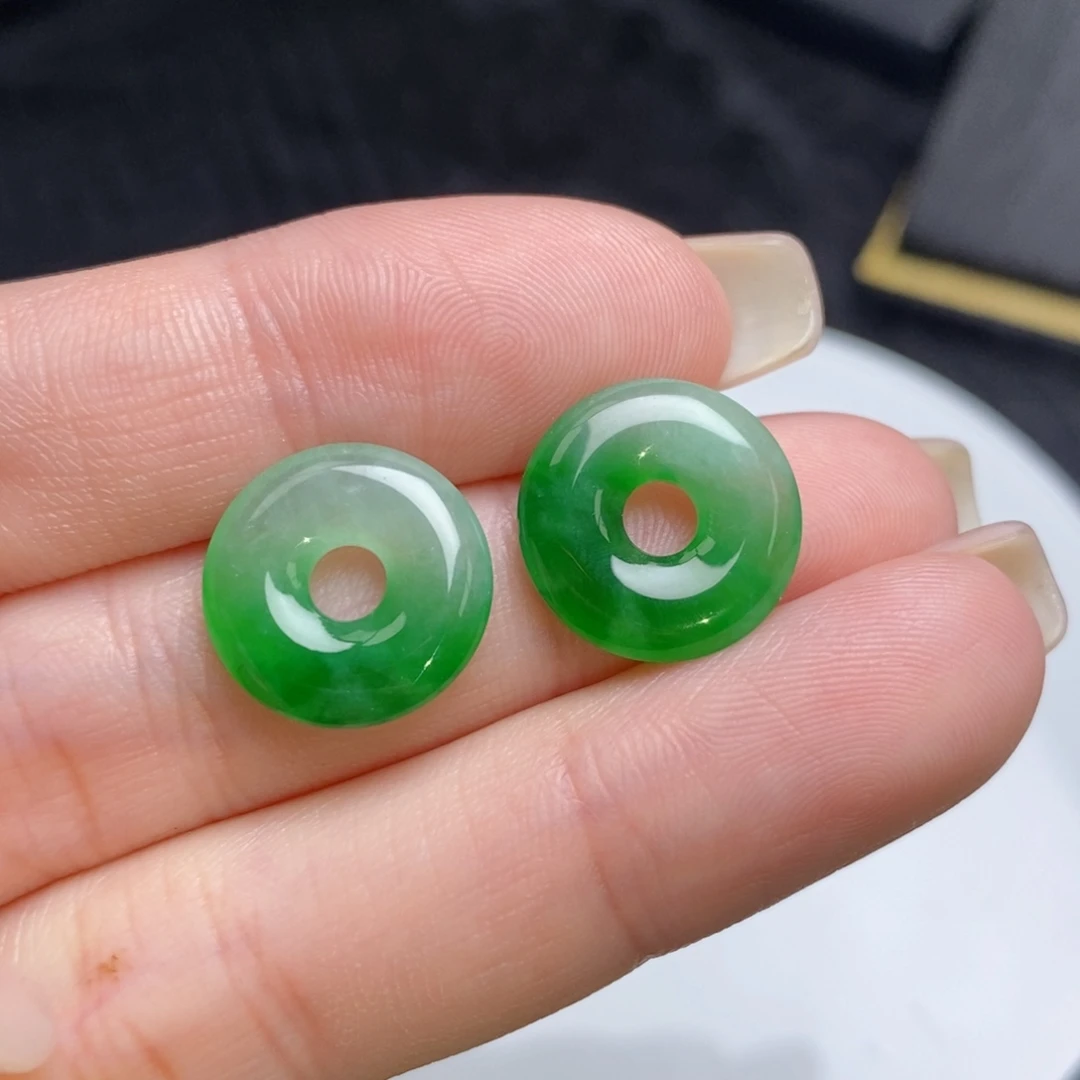 未镶嵌翡翠耳饰甜甜圈
