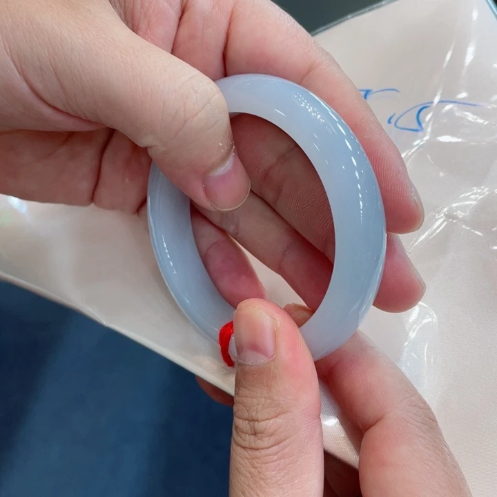 翡翠手镯未镶嵌买断