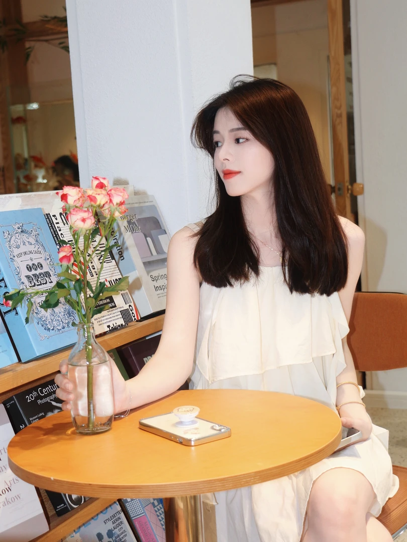 网红高级感小众吊带两件套，配精致腰带，2025新款夏装