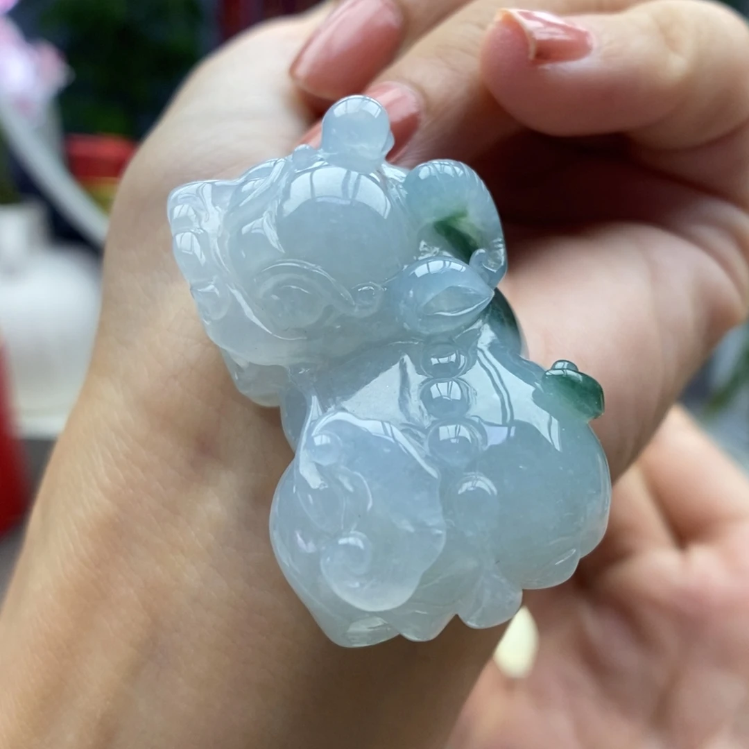 颈饰未镶嵌翡翠吊坠