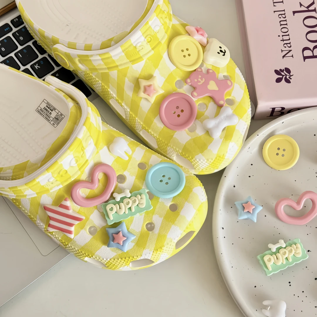 可爱卡通洞洞鞋配饰diy鞋花 diy可拆卸鞋面装饰个性创意适配crocs