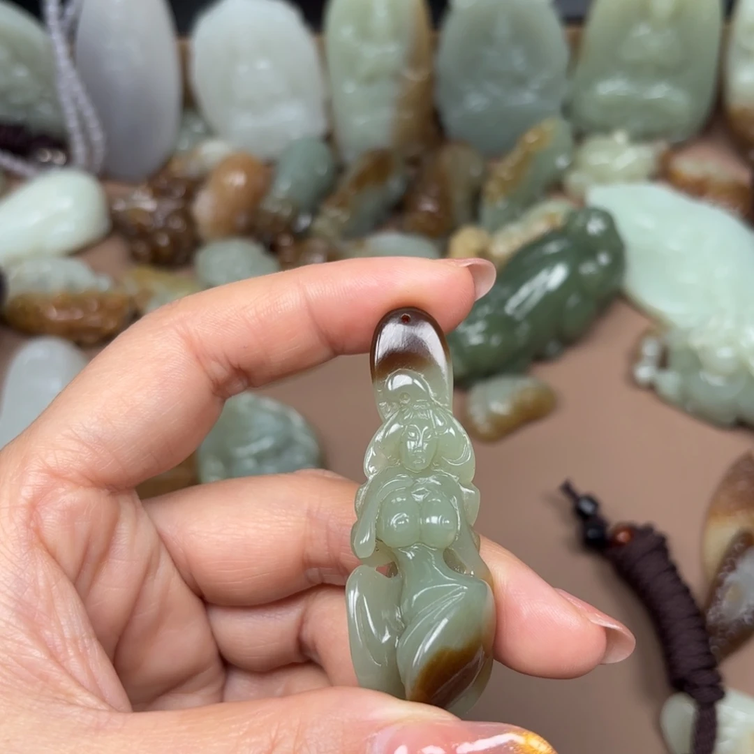 和田玉颈饰未镶嵌