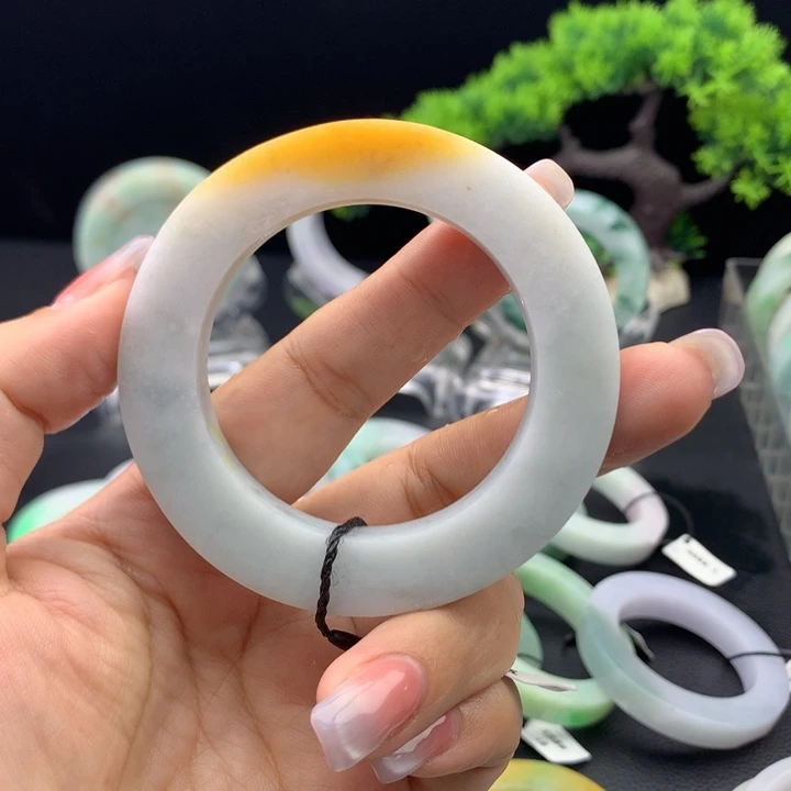 煎***远定制翡翠正未镶嵌