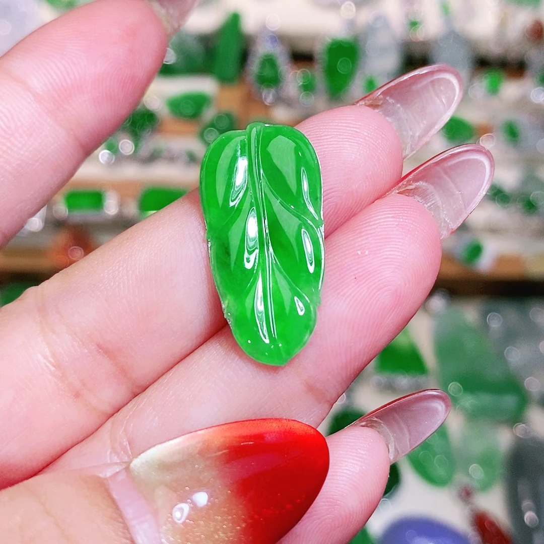 【闪购商品】未镶嵌挂件翡翠裸石