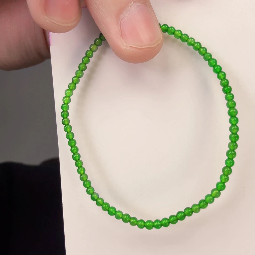 翡翠颈饰未镶嵌一件