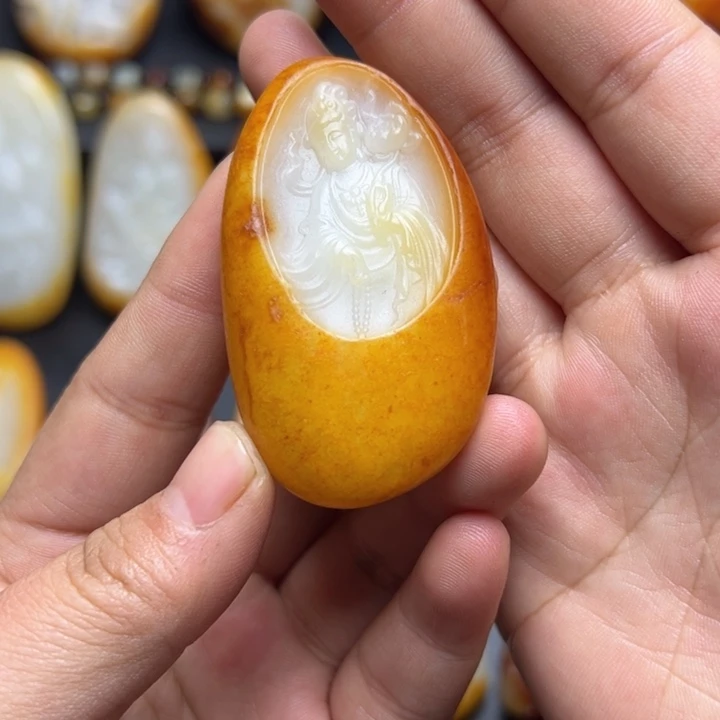 和田玉未镶嵌颈饰