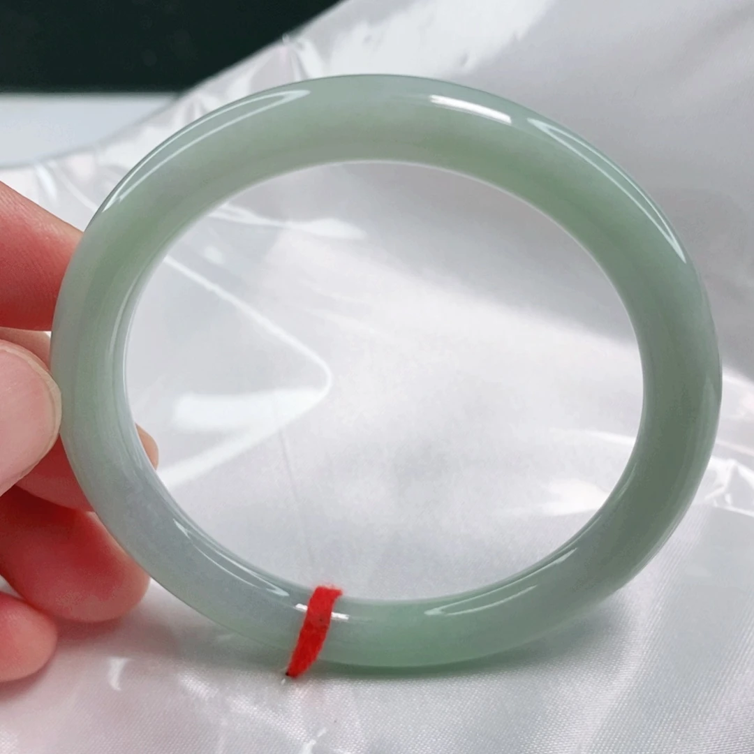 未镶嵌手镯翡翠53.5圈口圆条完整