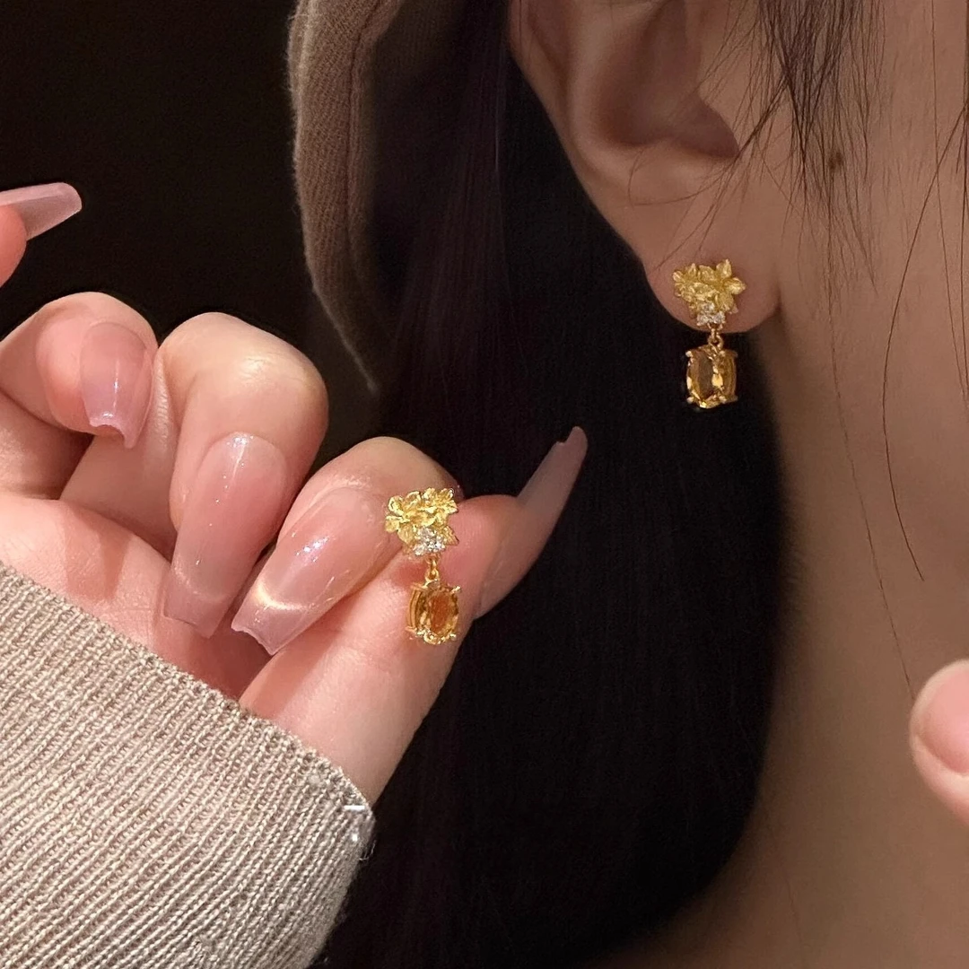 “萤火橙花”耳环清冷感镶嵌黄水晶吊坠金花朵耳钉女2025新款耳饰