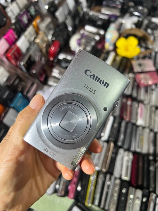 8新 Canon/佳能 ixus145 数码相机屏幕微瑕