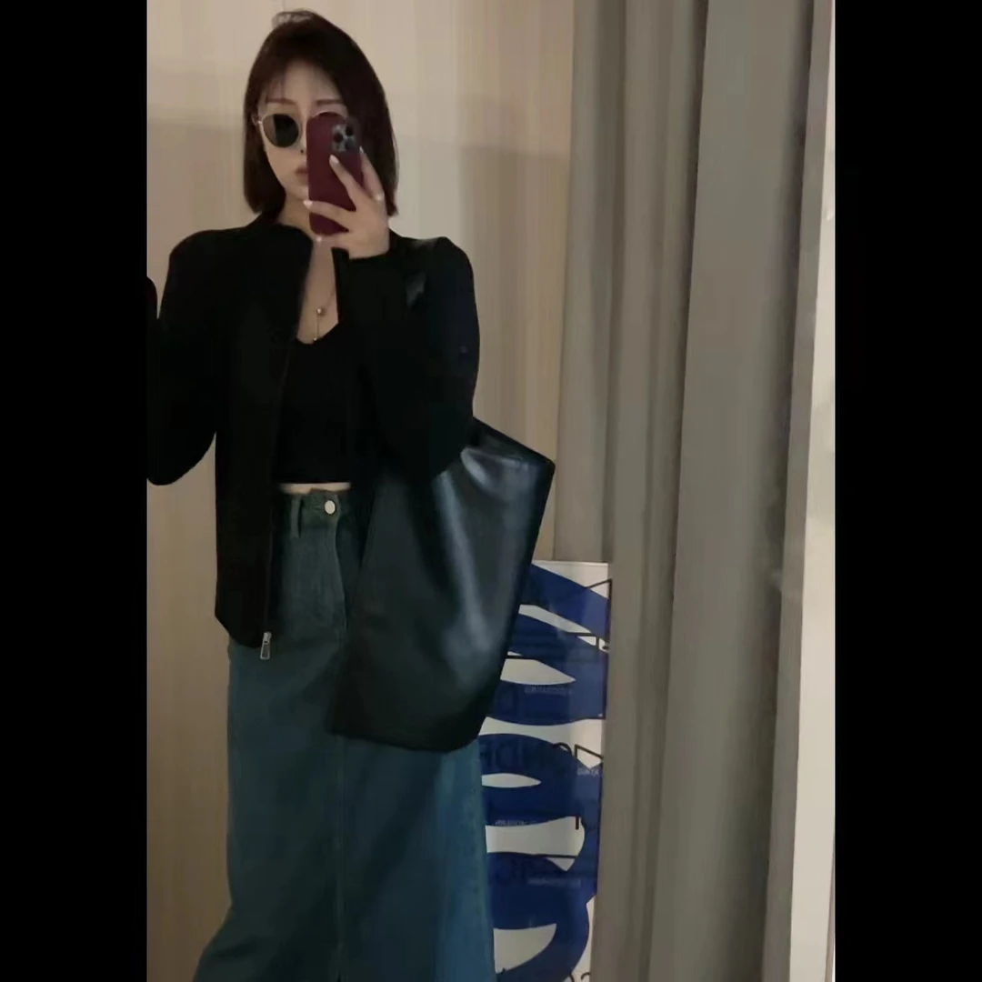 西西 秋款立领垫肩显瘦瑜伽短外套