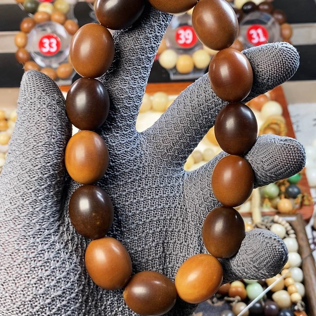 -***-白玉菩提吊坠22微瑕鹅蛋