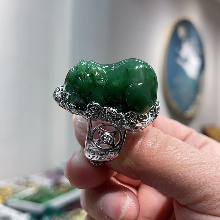 【闪购商品】和田玉（糖玉）颈饰银S925镶嵌?****