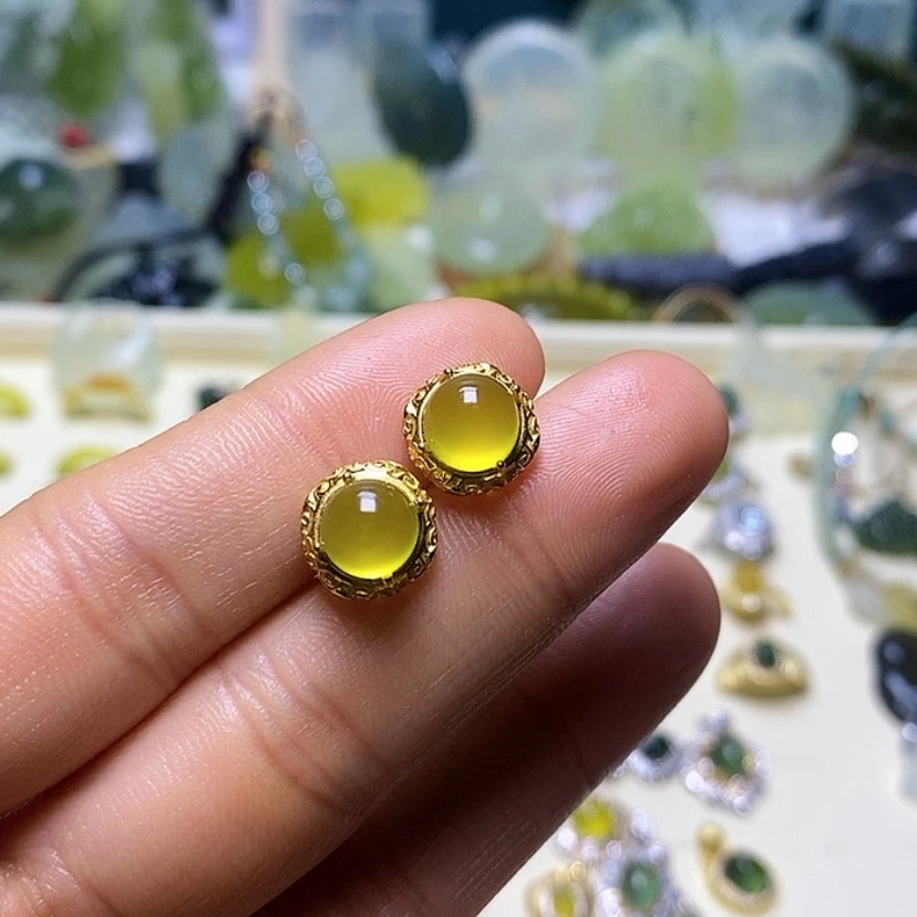 【闪购商品】蛇纹石玉颈饰未镶嵌温***光