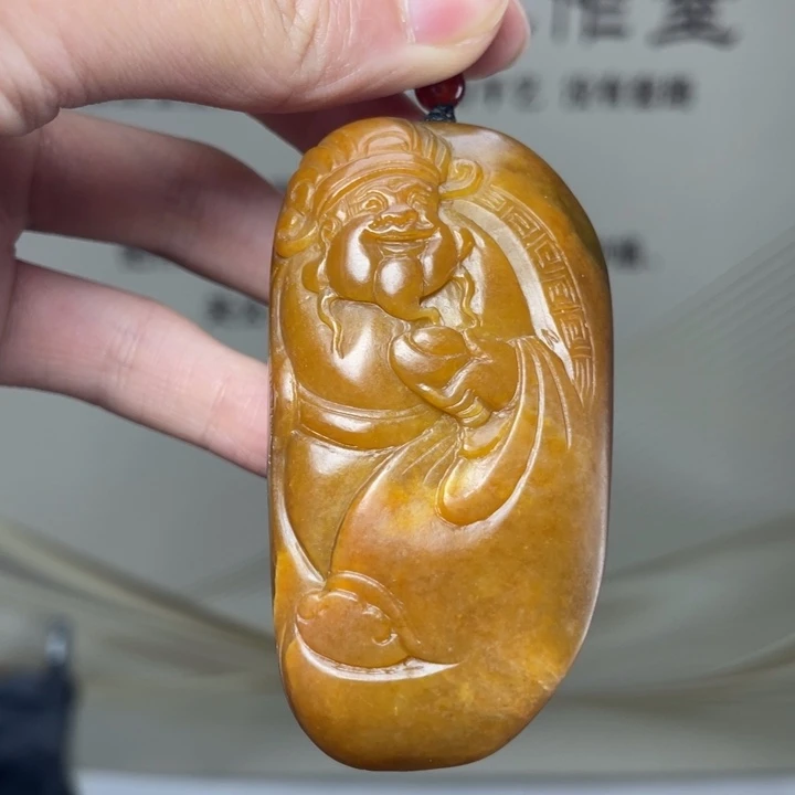 和田玉未镶嵌把件