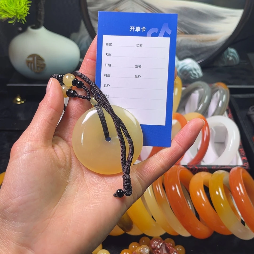 石英质玉（黄龙玉）颈饰未镶嵌璐*宝