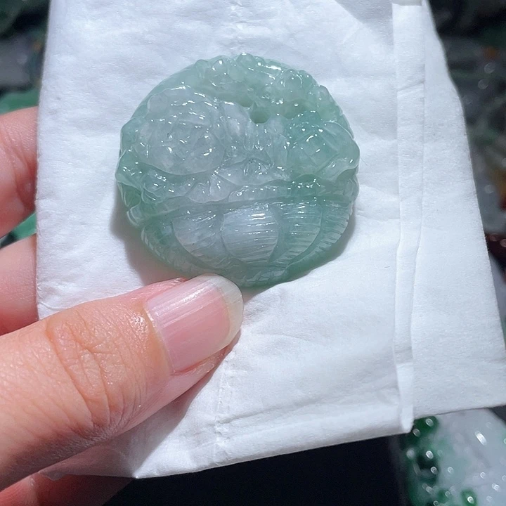 颈饰未镶嵌翡翠天