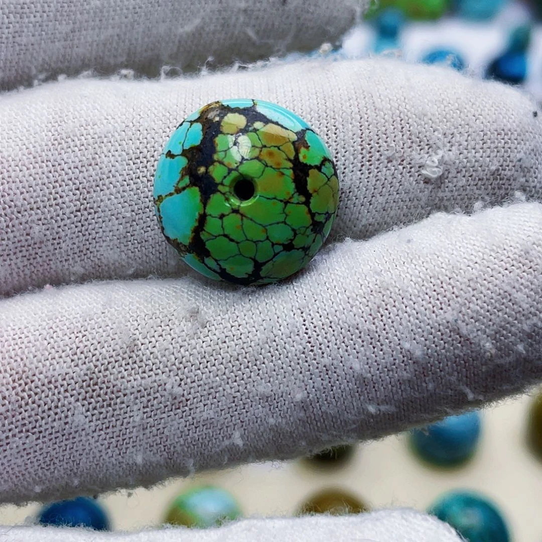 绿松石未镶嵌饰品