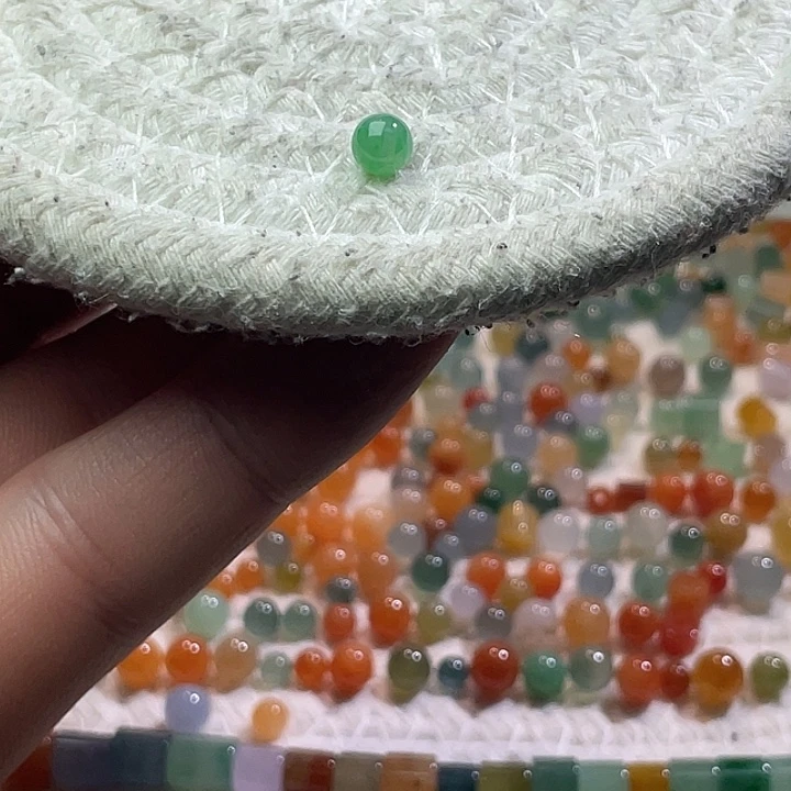 翡翠散珠未镶嵌定制翡翠卡5.4