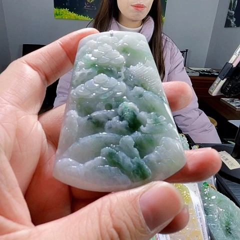 翡翠未镶嵌颈饰翡翠