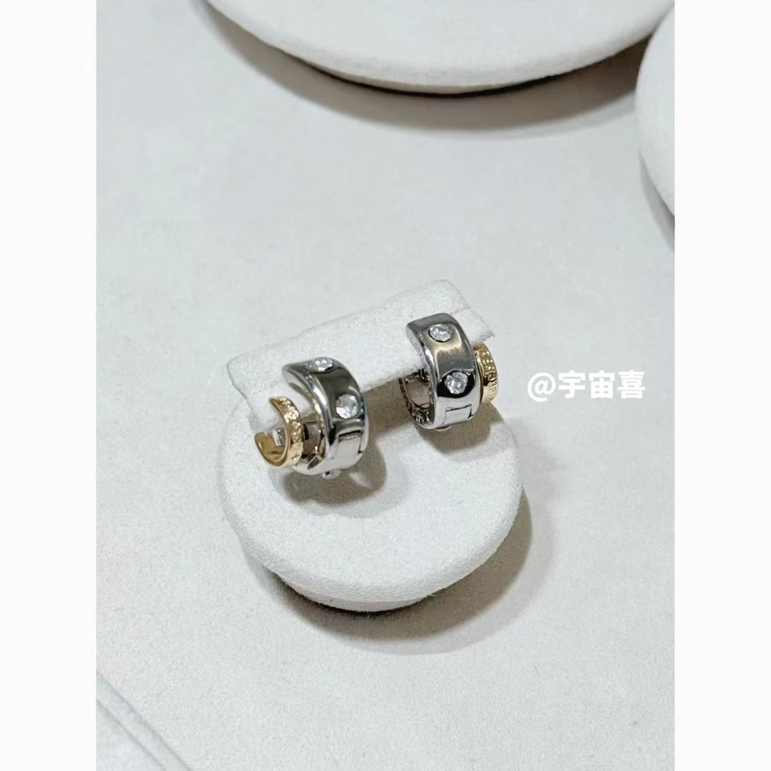 铜合金锆石耳饰 T2-024【金银双圈字母白锆迷你耳扣】