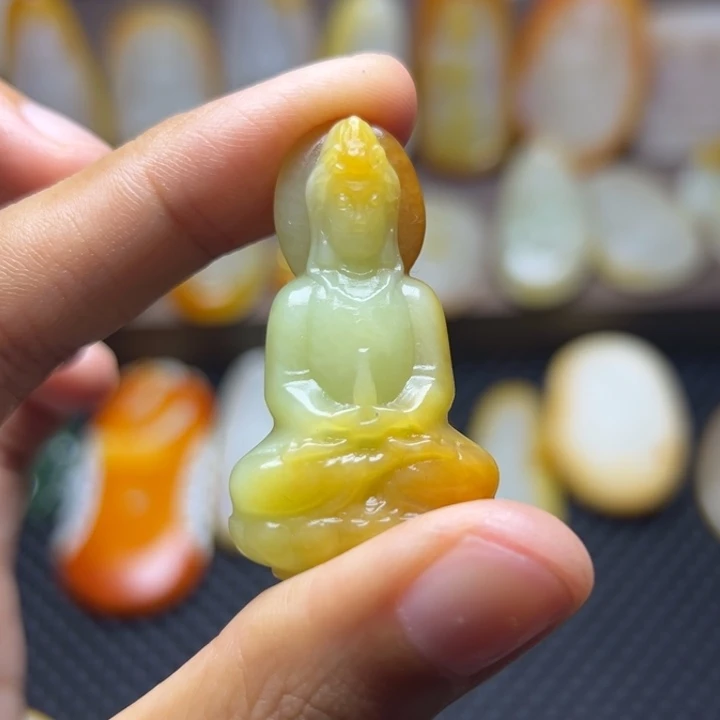 颈饰未镶嵌和田玉
