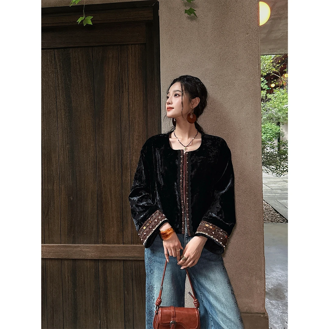 三吉黑花【巴洛克】2025新款今年流行人丝冰花绒民族风小香外套