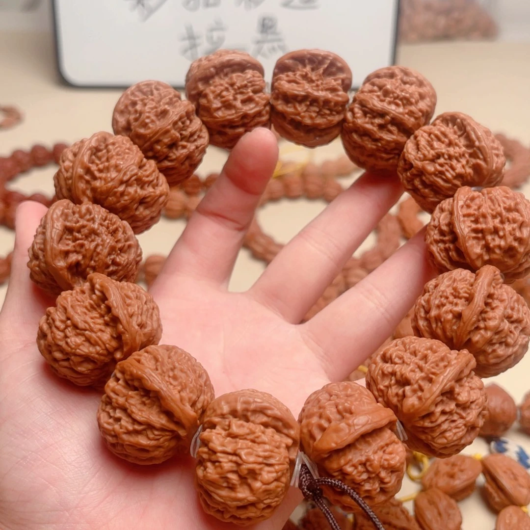 手串文玩核桃飞**市白狮子