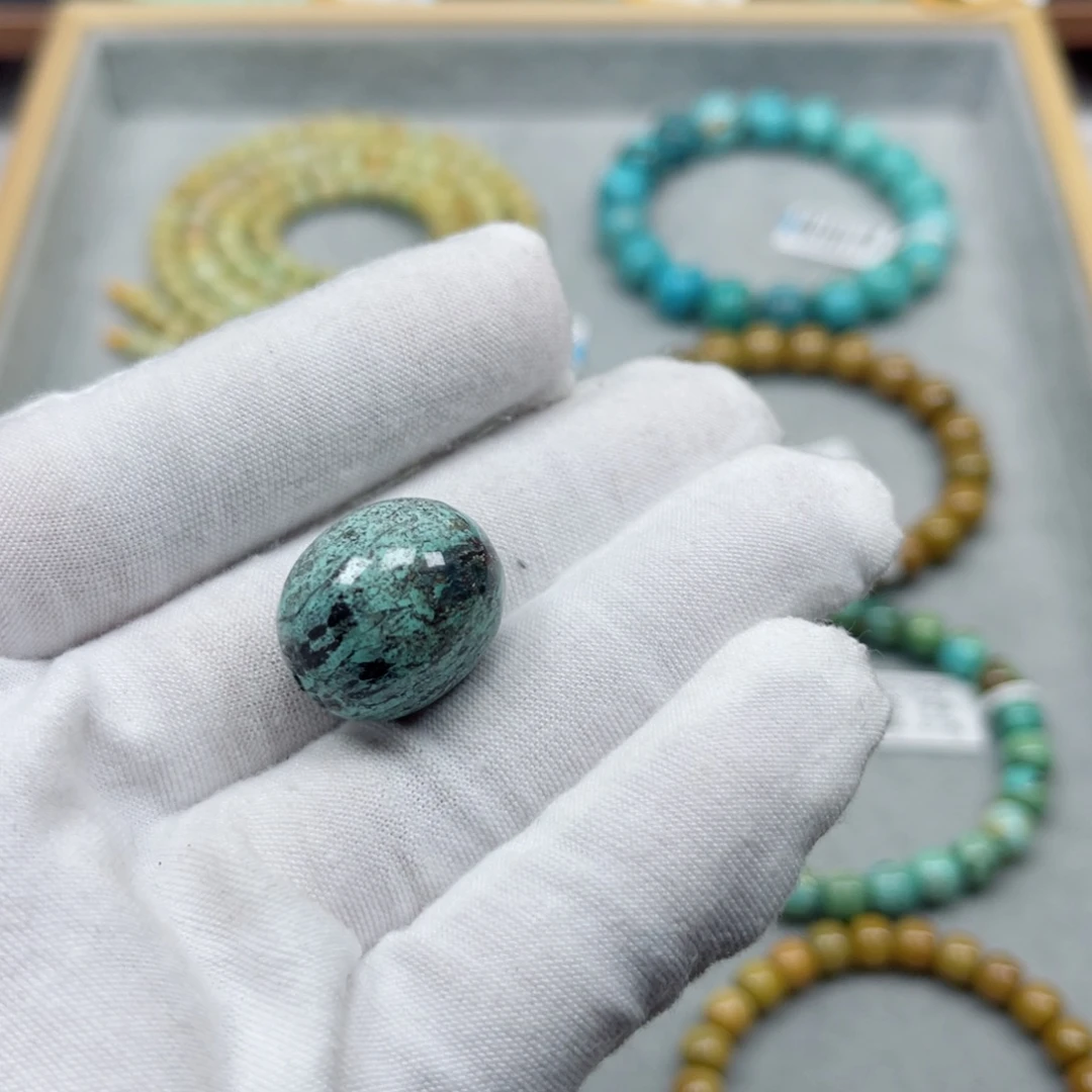 绿松石未镶嵌挂件