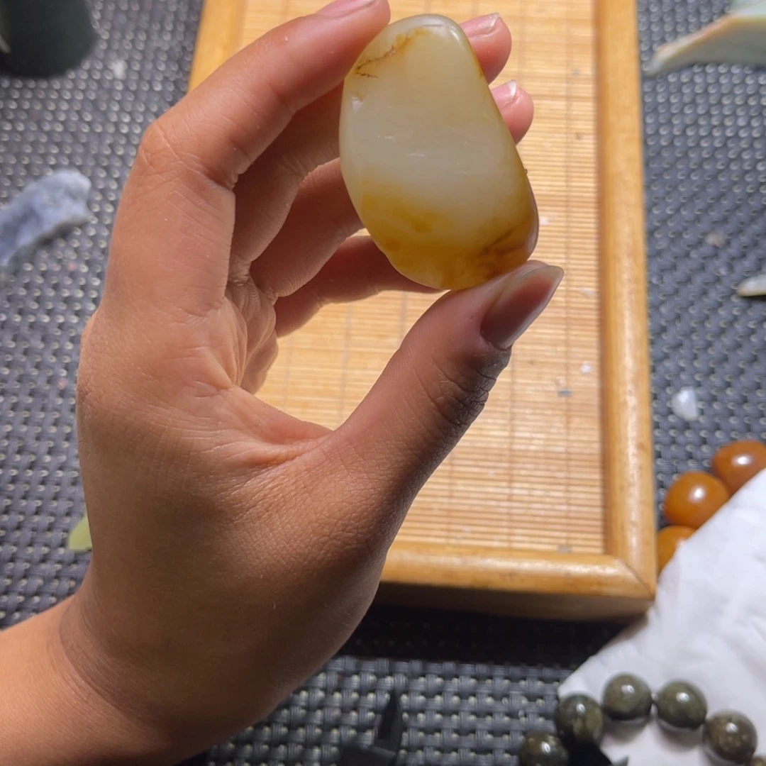 未镶嵌和田玉车挂