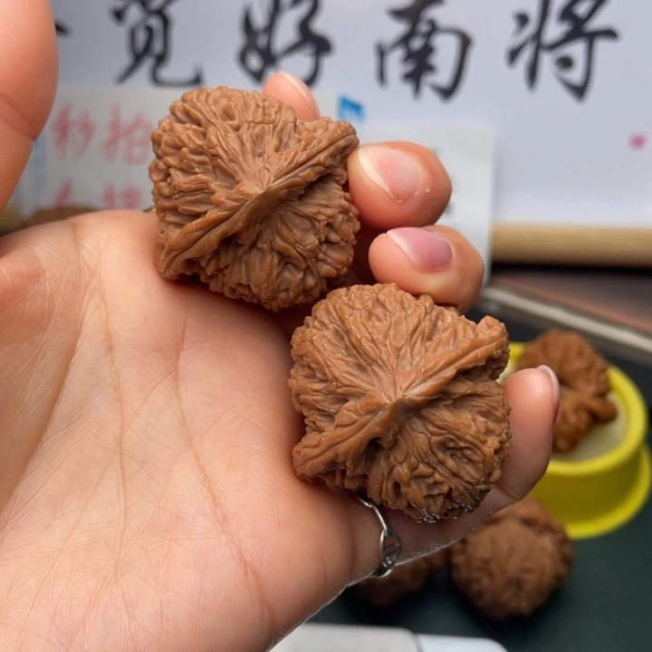 文玩核桃吊坠折**师40尺三角